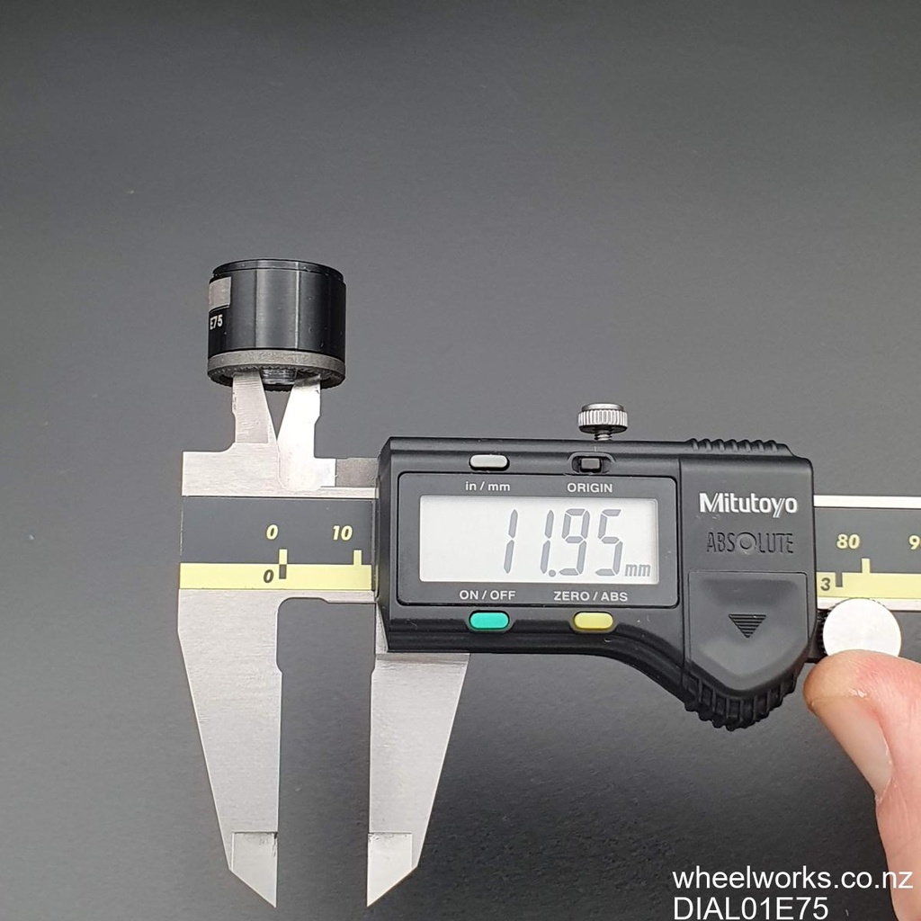 DIAL01E75-002.jpg