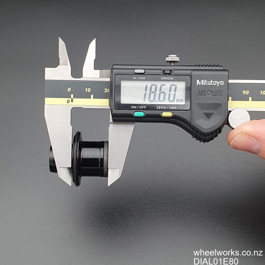 DIAL01E80-004.jpg