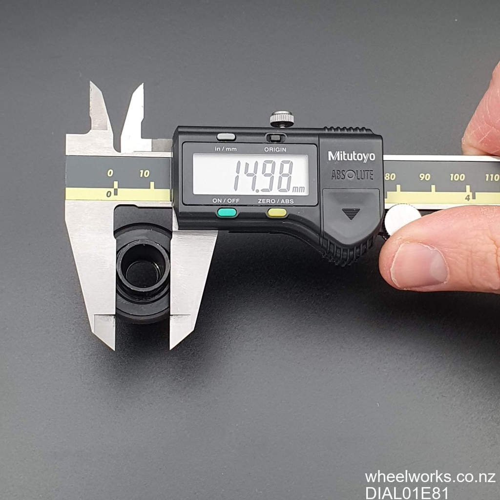 DIAL01E81-005.jpg